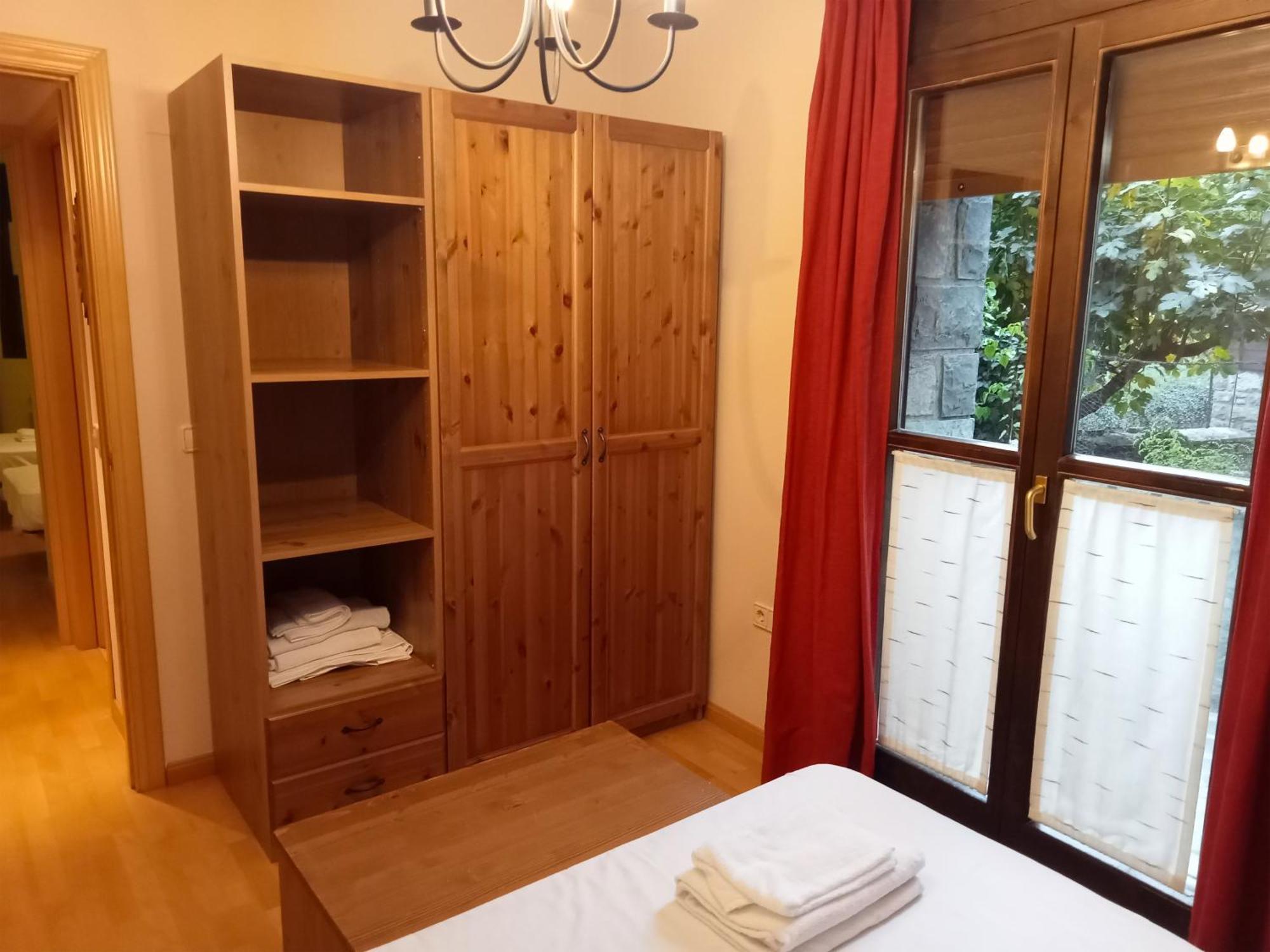 Apartamentos Valle De Tena - Biescas 3000 Ngoại thất bức ảnh